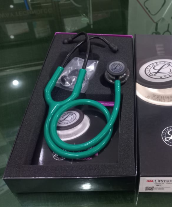 Littmann Stethoscope Classic 3 - Green Tube - Black Finish Chestpiece - Image 2